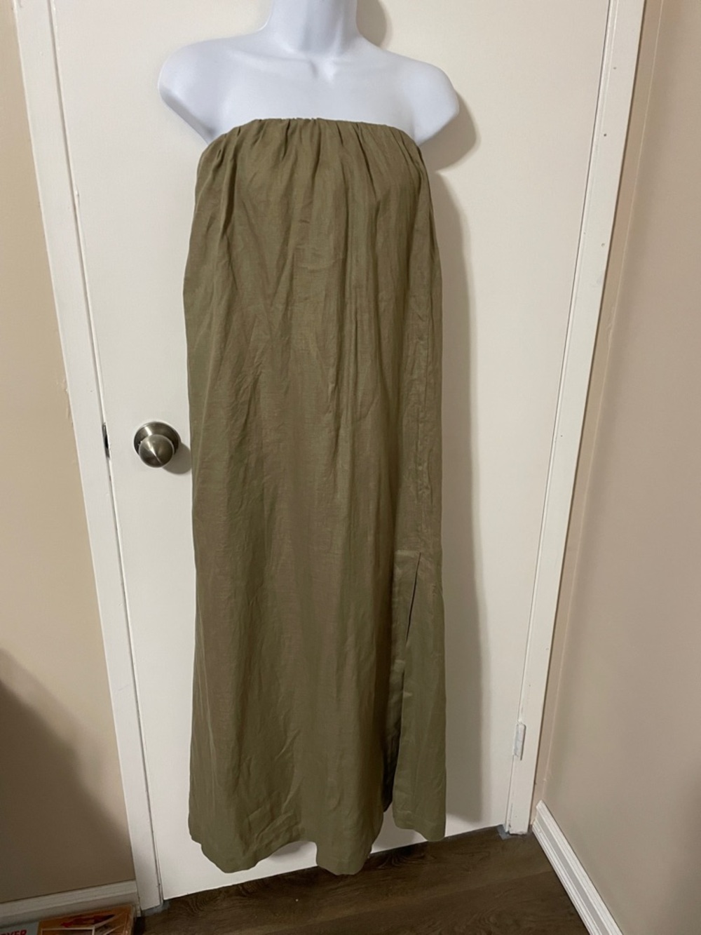 Aritzia Babaton Olive Strapless Midi Dress Size Large - Picture 3 of 10